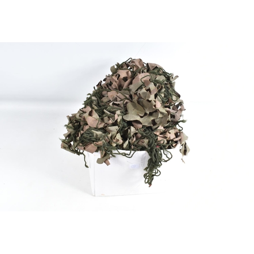 441 - A LARGE MILITARY CAMOUFLAGE NETTING COVER, for an Army vehicle or tank, this is green with the leave... 