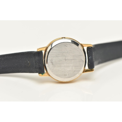 50 - A LADIES 'OMEGA' WRISTWATCH, quartz movement, round gold dial signed 'Omega De Ville, Quartz', baton... 