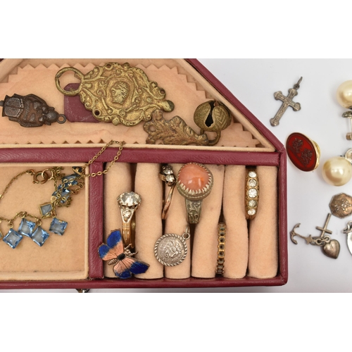 85 - AN ASSORTMENT OF JEWELLERY, to include a white metal faith, hope and charity charm, a small St Chris... 