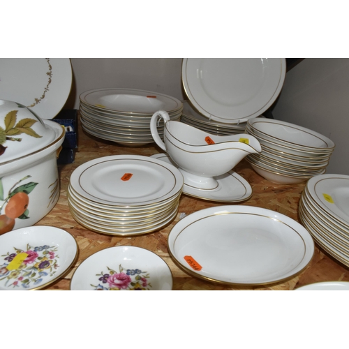 320 - A COLLECTION OF ROYAL WORCESTER TABLEWARE, comprising eight dinner plates, eight salad plates, eight... 