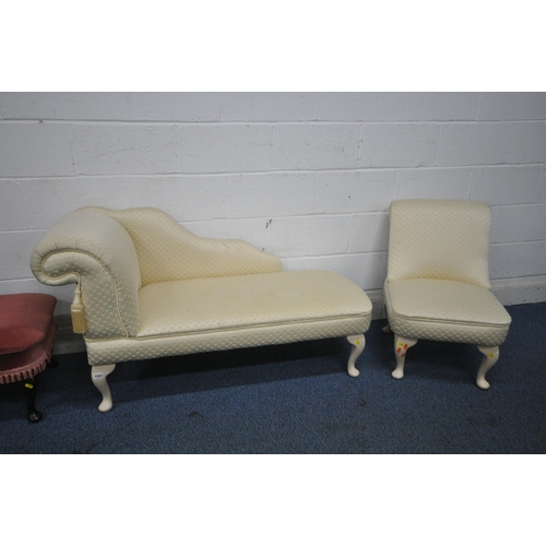 1241 - A MODERN CREAM PATTERNED UPHOLSTERED CHAISE LONGUE, on cabriole legs, length 138cm, and a matching b... 