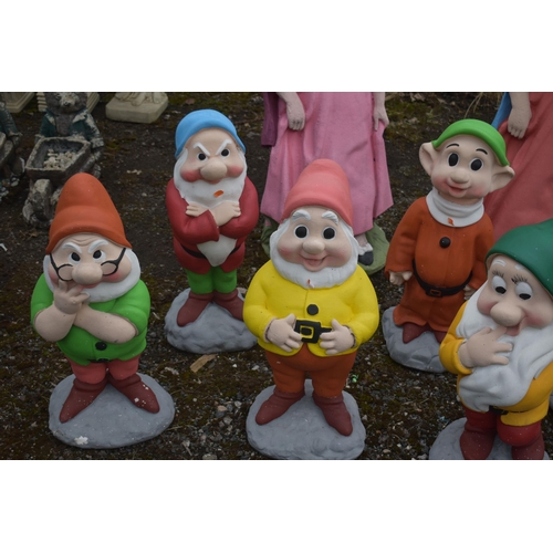 1001 - A SET OF NOVELTY COMPOSITE GARDEN FIGURES OF THE FAMOUS 1937 CHILDS DISNEY ANIMATION FILM, Snow Whit... 