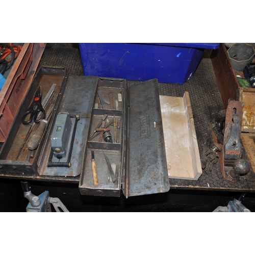 1080 - THREE TRAYS AND TOOLBOXES CONTAINING HAND AND POWER TOOLS including a vintage Makita jigsaw, a Black... 