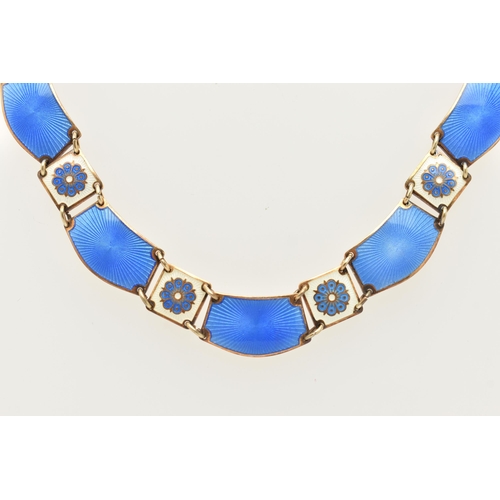 39 - A NORWEGIAN 'DAVID ANDERSEN' NECKLACE, a gilt necklace, comprising blue guilloche enamel panels, int... 