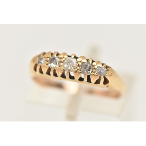 7 - A YELLOW METAL DIAMOND RING, set with five graduated diamonds, estimated total diamond weight 0.20ct... 