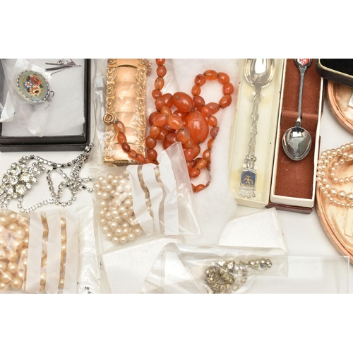 96 - A SELECTION OF MAINLY COSTUME JEWELLERY, to include an oval micro mosaic brooch, an agate bead neckl... 