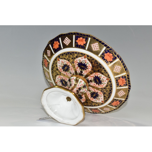 359 - A ROYAL CROWN DERBY 'OLD IMARI' COMPORT, with red printed backstamp and date cypher for 1918, height... 