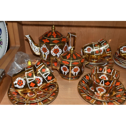 366 - A BURTONDALE IMARI PATTERN TEA SET, comprising a teapot, octagonal covered sugar bowl, milk jug, twe... 