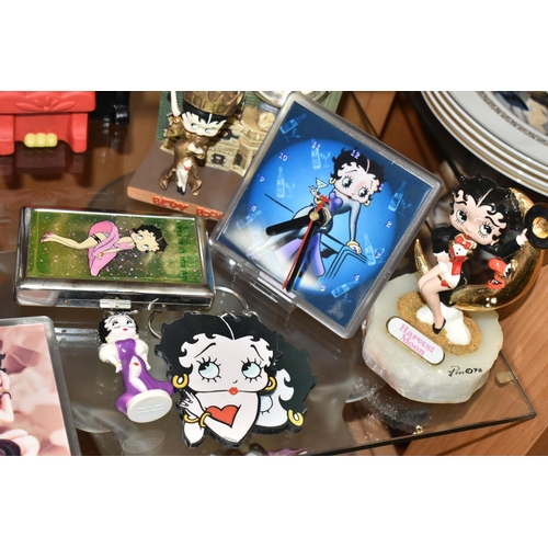 381 - A COLLECTION OF BETTY BOOP MUSICAL ORNAMENTS AND TRADING CARDS, comprising a Harvest Moon limited ed... 