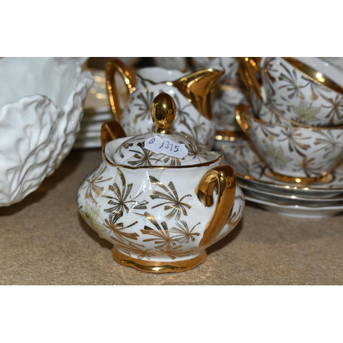 417 - LARGE QUANTITY OF WHITE WEDGWOOD ''COUNTRYWARE'' DESIGN DINNER WARE, ALSO WITH A BAVARIAN TEA SET, A... 