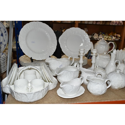 417 - LARGE QUANTITY OF WHITE WEDGWOOD ''COUNTRYWARE'' DESIGN DINNER WARE, ALSO WITH A BAVARIAN TEA SET, A... 