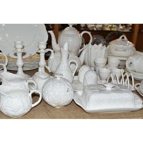 417 - LARGE QUANTITY OF WHITE WEDGWOOD ''COUNTRYWARE'' DESIGN DINNER WARE, ALSO WITH A BAVARIAN TEA SET, A... 