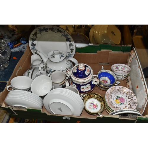 425 - TWO BOXES AND LOOSE CERAMICS AND GLASSWARE to include a Royal Doulton Burgundy tea set comprising a ... 