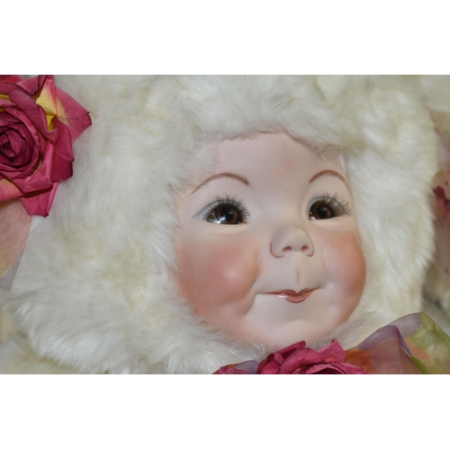 502 - FOUR LARGE WHITE SANDRA WILLIAM CREATION ANTHROPORMORPHIC DOLLS to include two Dutch Kissy dolls (in... 