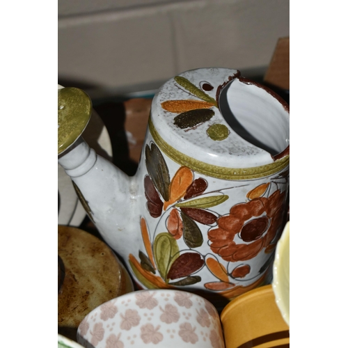 504 - FIVE BOXES OF ASSORTED CERAMICS AND GLASSWARE to include a Copeland Spode Chinese Rose sauce dish, t... 