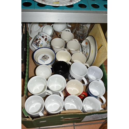 504 - FIVE BOXES OF ASSORTED CERAMICS AND GLASSWARE to include a Copeland Spode Chinese Rose sauce dish, t... 