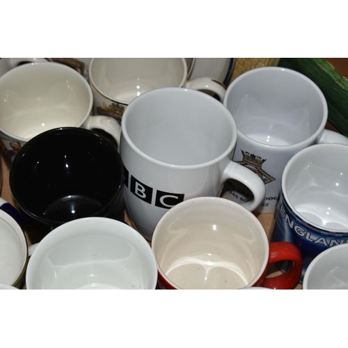 504 - FIVE BOXES OF ASSORTED CERAMICS AND GLASSWARE to include a Copeland Spode Chinese Rose sauce dish, t... 