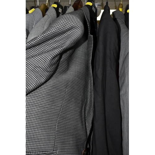 598 - A GROUP OF THIRTEEN GENTLEMENS SUITS AND TWENTY TWO LOUNGE JACKETS, maker's names include Versace, R... 