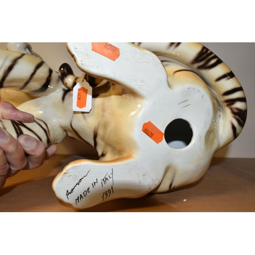 331 - A PAIR OF ITALIAN RONZAN CERAMIC TIGERS, signed to base 'Ronzan, Made in Italy' with no's 1390 and 1... 