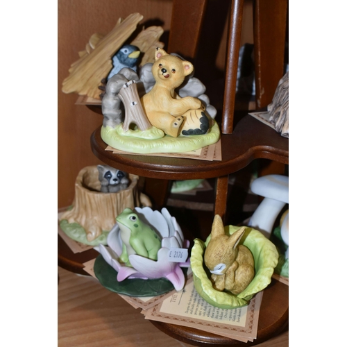 339 - A GROUP OF BOXED FRANKLIN PORCELAIN 'WOODLAND SURPRISES' FIGURES WITH DISPLAY STAND, each piece incl... 