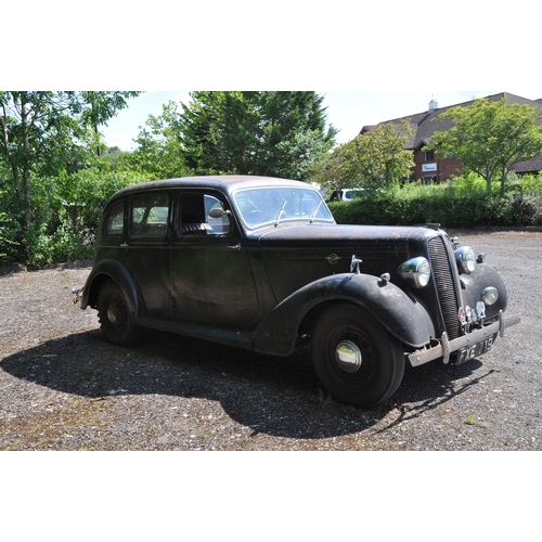 998 - A 1939 HILLMAN 14 FOUR DOOR SALOON CAR in black, 1700cc petrol engine manual gearbox, brown leather ... 