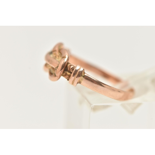 19 - AN EARLY 20TH CENTURY 9CT GOLD RING, designed as a lovers knot, hallmarked 9ct Birmingham 1903, ring... 