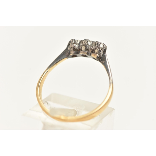 25 - A THREE STONE DIAMOND RING, designed as three brilliant cut diamonds in claw settings, stamped 18ct,... 