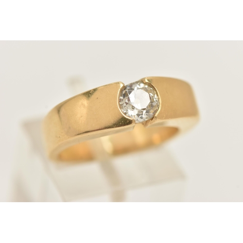 53 - AN 18CT YELLOW GOLD DIAMOND SINGLE STONE RING, set with an old-cut diamond, measuring approx 5.85mm ... 