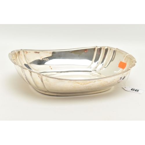 66 - AN EARLY 20TH CENTURY SILVER BOWL, rounded rectangular form, hallmarked 'Atkin Brothers' Sheffield 1... 