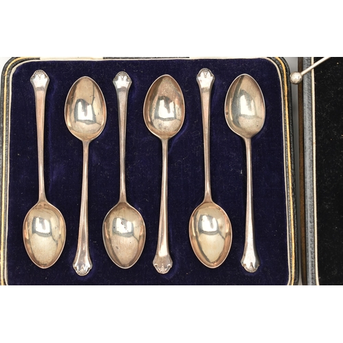 75 - ASSORTED SILVER ITEMS, to include a cased set of two silver napkin rings, hallmarks for Birmingham, ... 