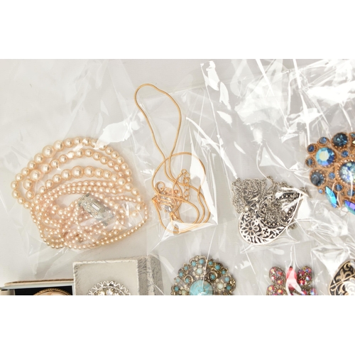 94 - A BOX OF ASSORTED JEWELLERY, to include a white metal bracelet, stamped 925, a white metal and marca... 