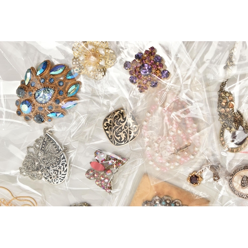 94 - A BOX OF ASSORTED JEWELLERY, to include a white metal bracelet, stamped 925, a white metal and marca... 