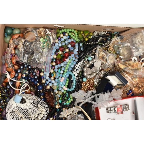 95 - A BOX OF JEWELLERY AND CUTLERY ETC., to include a cultured pearl necklace, the spring ring clasp sta... 