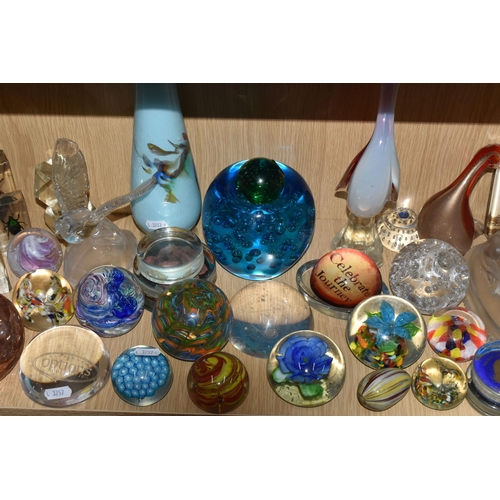 396 - A LARGE QUANTITY OF GLASS PAPERWEIGHTS, comprising a pink Caithness Glass bud vase and perfume atomi... 