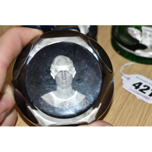 421 - A SET OF FOUR BACCARAT ROYAL 'CAMEOS IN CRYSTAL' PAPERWEIGHTS, comprising 'Queen Elizabeth II', 'The... 