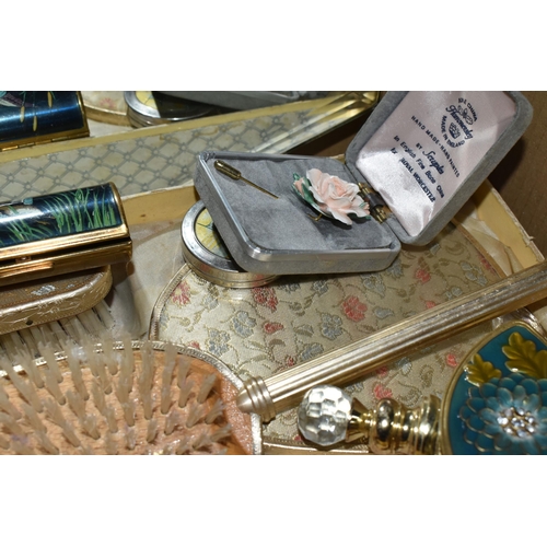 464 - A BOX OF VINTAGE VANITY WARE to include a boxed vanity set comprising two brushes and a hand mirror,... 