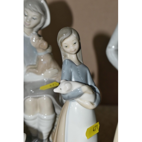 471 - A GROUP OF LLADRO DAISA FIGURES to include a Girl with Milk Pail No. 4682, a Girl with Lantern No. 4... 