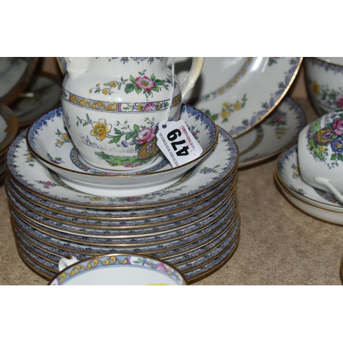 479 - A FORTY-TWO PIECE COPELAND SPODE LYON TEA SERVICE to include fourteen tea cups (two with a hairline ... 