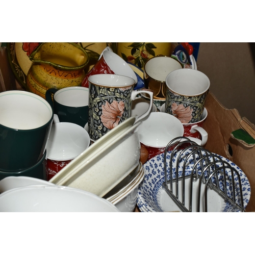 481 - FIVE BOXES OF CERAMIC KITCHENWARE AND ORNAMENTS to include a Royal Doulton Sonnet tea set comprising... 