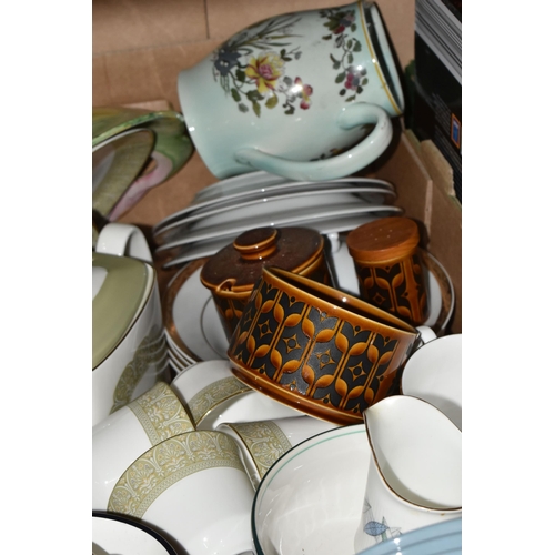 481 - FIVE BOXES OF CERAMIC KITCHENWARE AND ORNAMENTS to include a Royal Doulton Sonnet tea set comprising... 