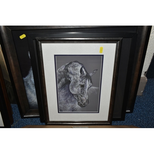 511 - A SMALL QUANTITY OF PAINTINGS AND PRINTS ETC, to include a David Mynett pastel landscape depicting f... 