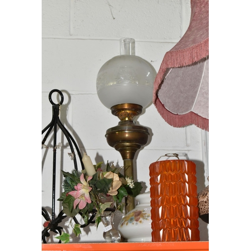 516 - A GROUP OF LAMPS AND SUNDRY ITEMS, to include a large West German pottery lava glazed table lamp bas... 