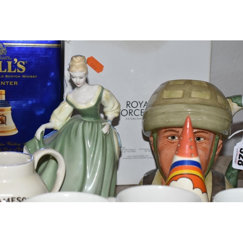 528 - A GROUP OF CERAMICS AND SUNDRY ITEMS, to include a boxed Royal Worcester 'A Hero Comes Home' limited... 