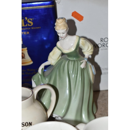 528 - A GROUP OF CERAMICS AND SUNDRY ITEMS, to include a boxed Royal Worcester 'A Hero Comes Home' limited... 