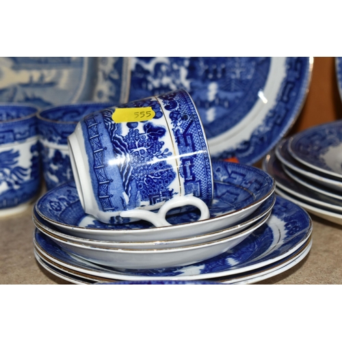 555 - A GROUP OF BLUE AND WHITE WILLOW PATTERN TABLEWARE AND SIMILAR, comprising a C.W.S Windsor China par... 