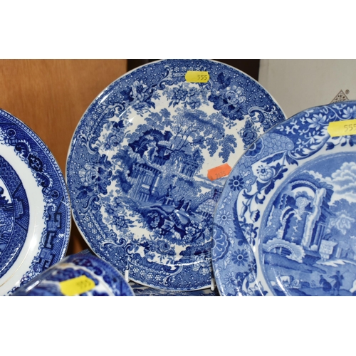 555 - A GROUP OF BLUE AND WHITE WILLOW PATTERN TABLEWARE AND SIMILAR, comprising a C.W.S Windsor China par... 