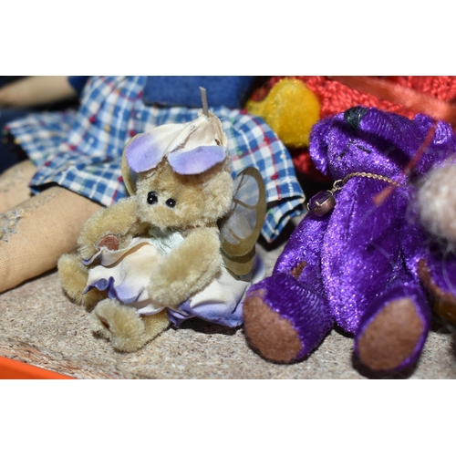 556 - A GROUP OF SMALL SOFT TOYS AND BEARS, comprising a Norah Wellings style souvenir sailor doll, height... 