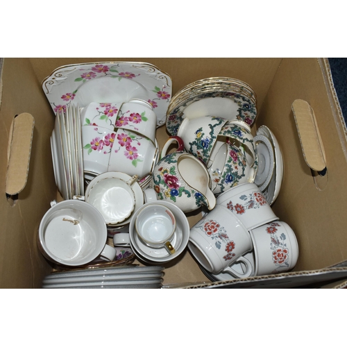 576 - FOUR BOXES AND LOOSE CERAMICS AND GLASS WARE, to include four pieces of Crown Devon 'Stockholm': a t... 