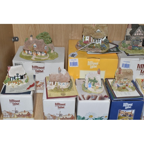 326 - FIFTEEN BOXED LILLIPUT LANE SCULPTURES AND SIX LILLIPUT LANE LIMITED EDITION COLLECTOR'S PLATES, com... 