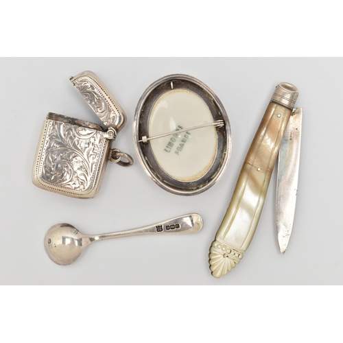 60 - A SMALL ASSORTMENT OF SILVER ITEMS, to include a small silver vesta, hallmarked 'Charles Lyster & So... 